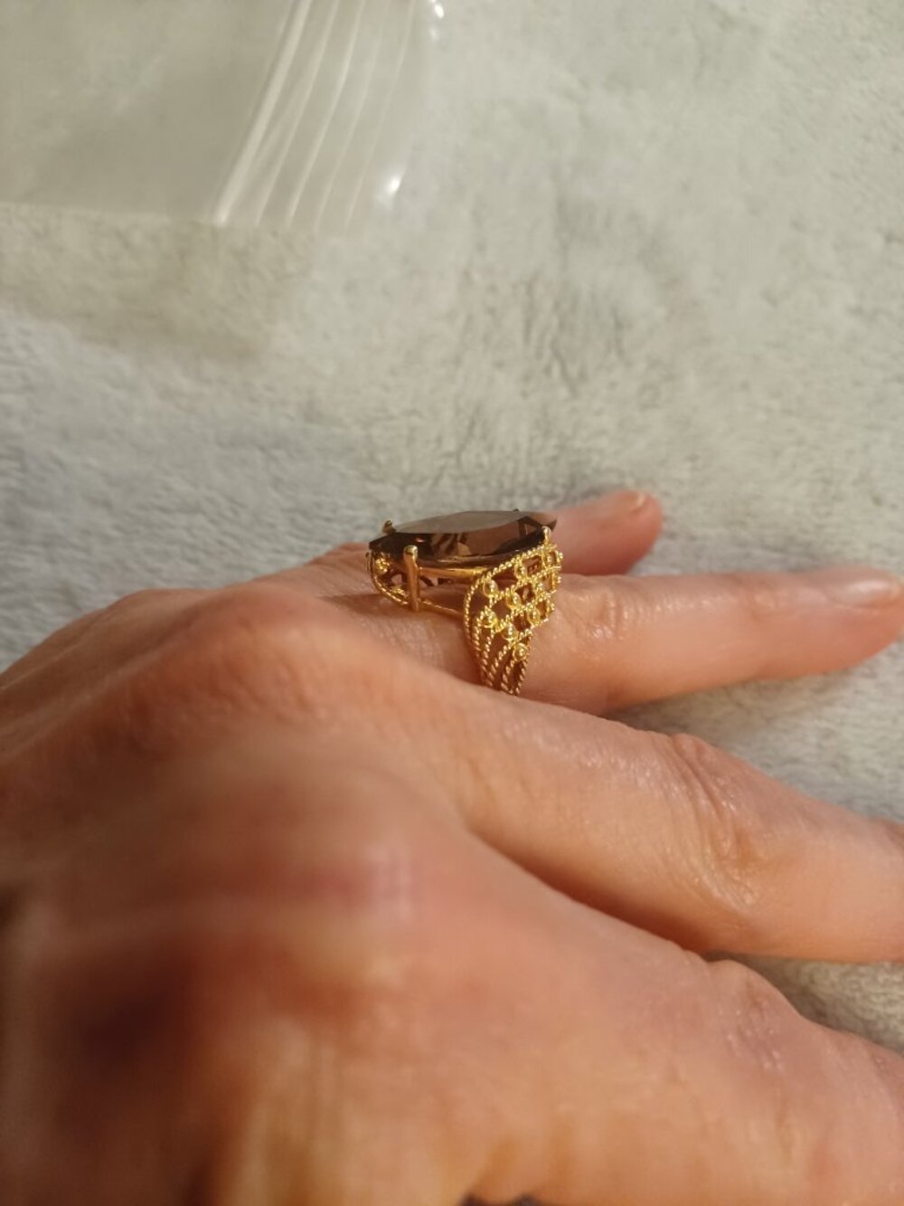 10k YG And Topaz Ring - Picture 3 of 8